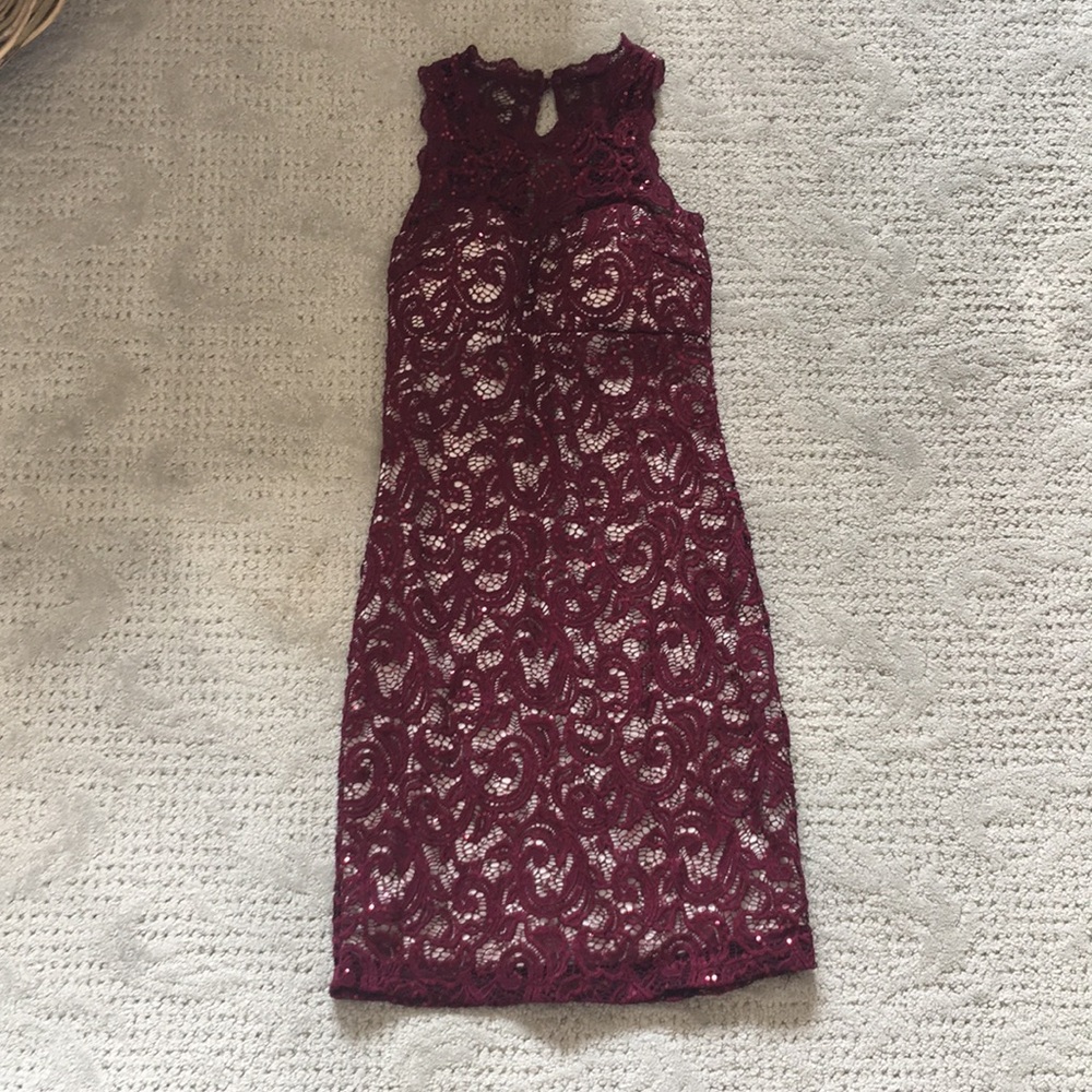 EUC maroon dress